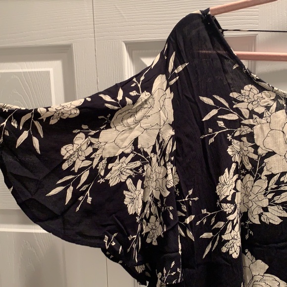 Billabong Shirt - Picture 6 of 6